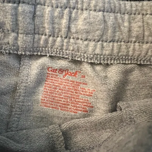 5/$25 two pairs of shorts - Picture 2 of 2